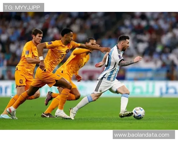 梅西C罗内马尔荣耀汇聚：足球天王同台领奖的震撼瞬间